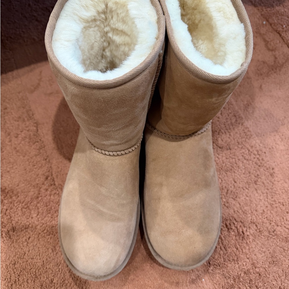 UGG Classic Short Boots, Size 10 - Picture 3 of 6